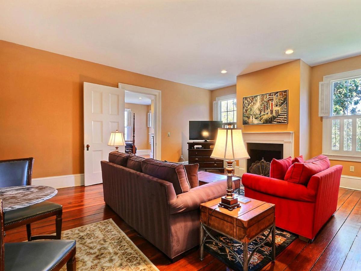 Bird Baldwin Forsyth Suite Savannah Extérieur photo