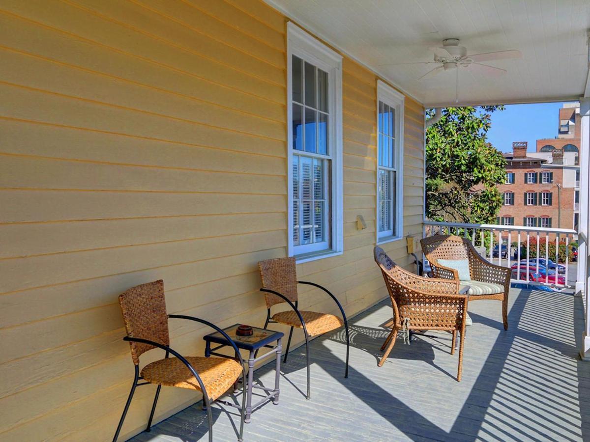 Bird Baldwin Forsyth Suite Savannah Extérieur photo